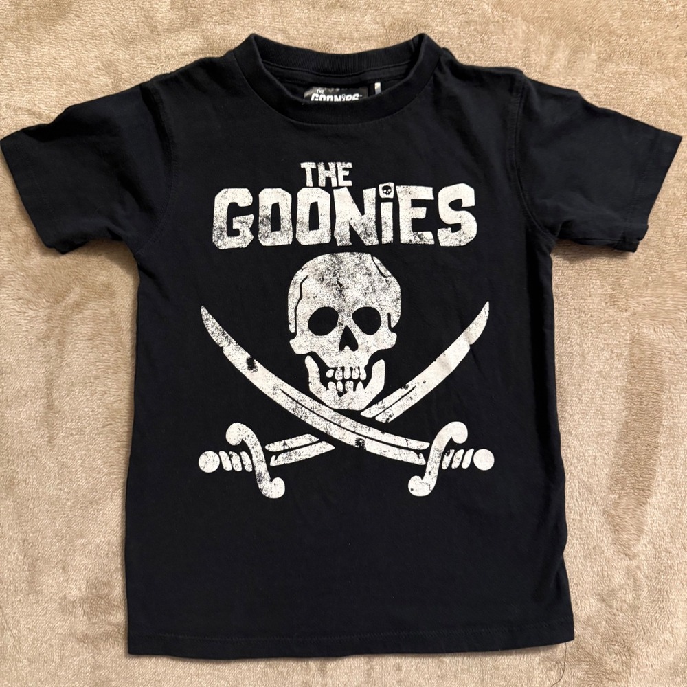 Cotton On Kids The Goonies Black Graphic T-Shirt Skull Crossbones Size 5